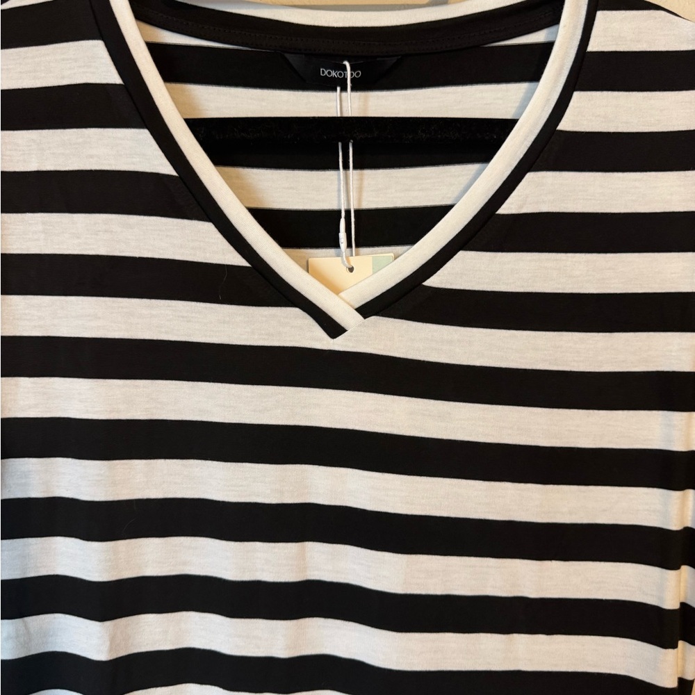 NWT  BLACK/WHITE  CASUAL SUMMER DRESS  SMALL    #CL - Picture 2 of 10